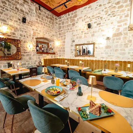 Razglednica Guest house *